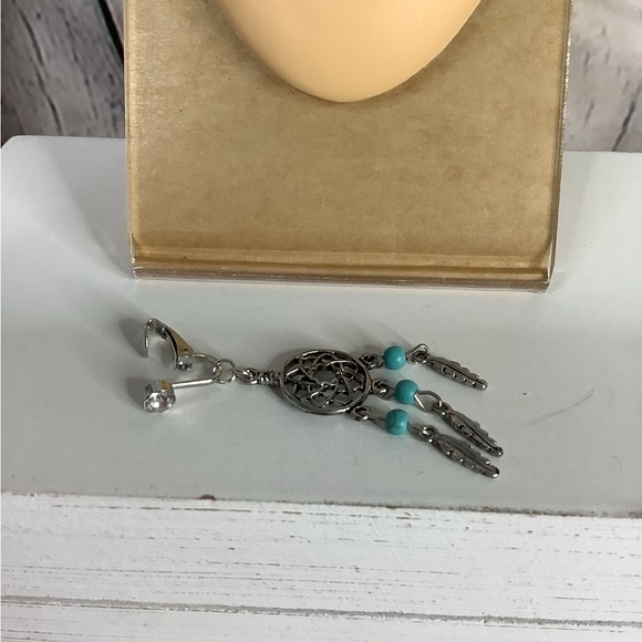 Clip-On Belly Button Ring - Picture 3 of 6